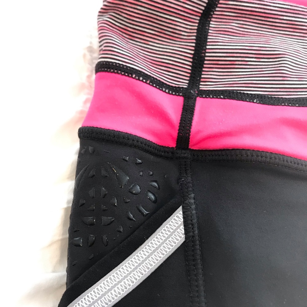 LULULEMON HALF RISE 22” LEGGINGS - Picture 2 of 4